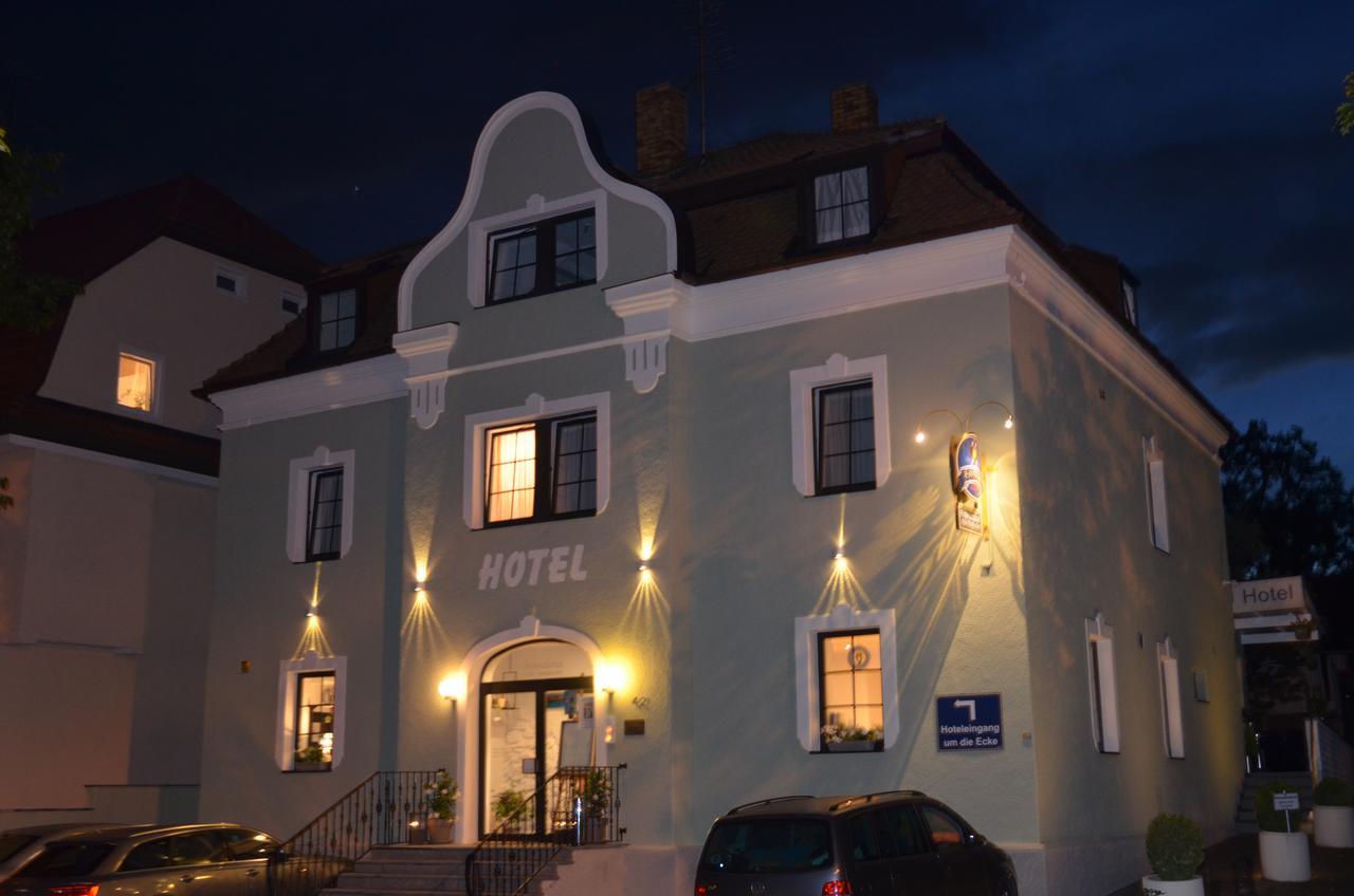 Hotel Franziska Straubing Exteriör bild