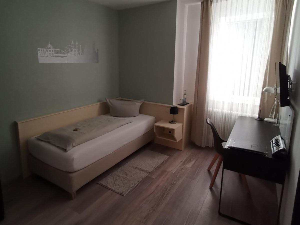 Hotel Franziska Straubing Exteriör bild